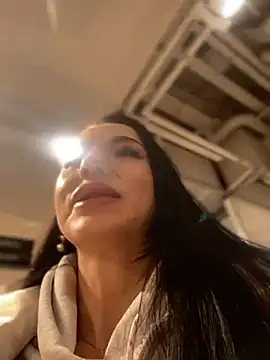 Snapshot of Roxana-Sexy chatting on March 1, 2025, 5:42 am Roxana-Sexy online show from March 1, 2025, 5:42 am