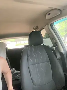 Roxana-Sexy online show from April 16, 2026, 3:29 am