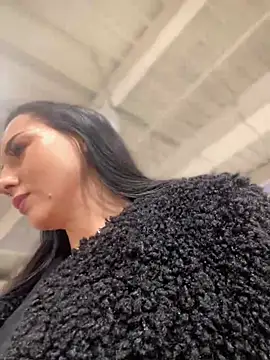 Snapshot of Roxana-Sexy chatting on February 18, 2025, 5:31 am Roxana-Sexy online show from February 18, 2025, 5:31 am