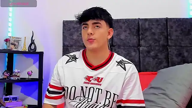 nolan twink1 online show from February 14, 2026, 6:08 pm