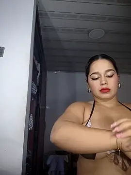 LaurenWelly  online show from February 19, 2026, 9:12 pm