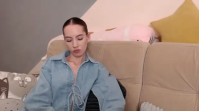 Snapshot of AmbrielHailey chatting on July 11, 2026, 12:05 pm AmbrielHailey online show from July 11, 2026, 12:05 pm