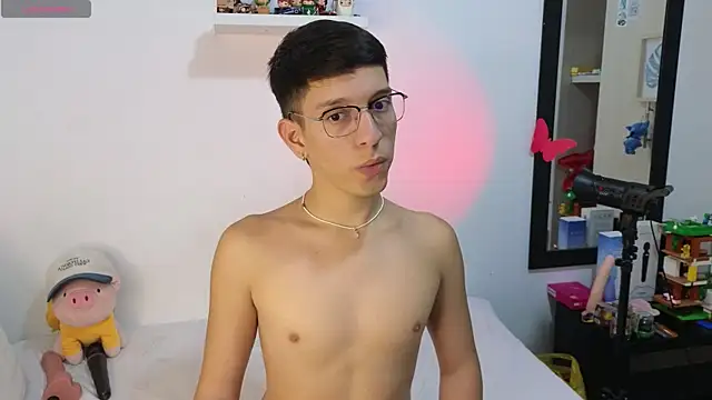 milky  boy  online show from May 15, 2026, 12:19 am