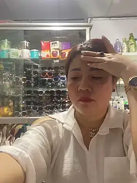 Snapshot of Cesywet chatting on March 11, 2025, 6:52 am Cesywet online show from March 11, 2025, 6:52 am