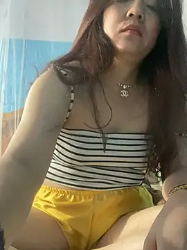 Snapshot of Cesywet chatting on March 11, 2025, 11:26 pm Cesywet online show from March 11, 2025, 11:26 pm