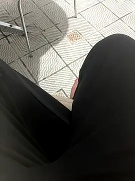 Snapshot of homidor chatting on October 26, 2025, 9:26 pm homidor online show from October 26, 2025, 9:26 pm