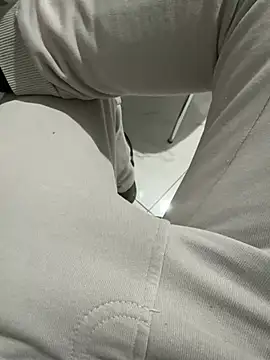 Snapshot of homidor chatting on January 11, 2025, 11:02 pm homidor online show from January 11, 2025, 11:02 pm