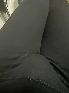 Snapshot of homidor chatting on January 9, 2025, 10:20 pm homidor online show from January 9, 2025, 10:20 pm