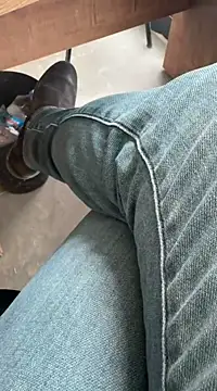 Snapshot of homidor chatting on February 19, 2025, 10:01 am homidor online show from February 19, 2025, 10:01 am