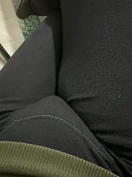 Snapshot of homidor chatting on February 5, 2025, 10:11 pm homidor online show from February 5, 2025, 10:11 pm