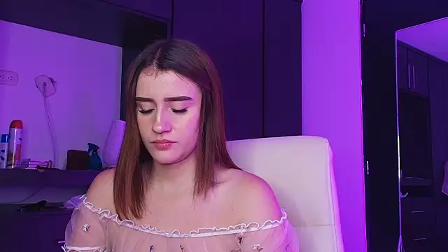 TinaJonnes  online show from March 27, 2026, 8:26 am