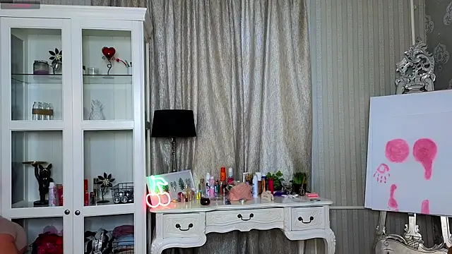 AnneFoxy online show from November 28, 2025, 7:52 am