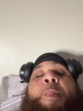 fatboyjayohh126 online show from April 17, 2026, 11:35 am