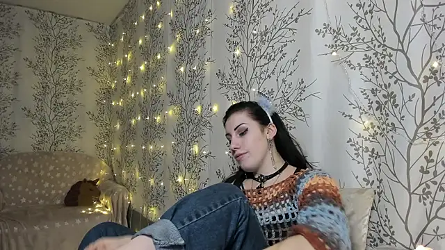 Snapshot of Mary0Lou chatting on December 4, 2024, 3:26 pm Mary0Lou online show from December 4, 2024, 3:26 pm