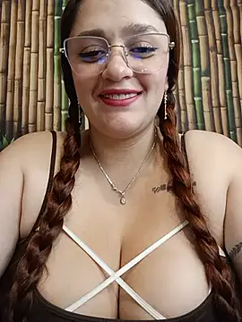hanna-a online show from July 28, 2026, 7:37 pm
