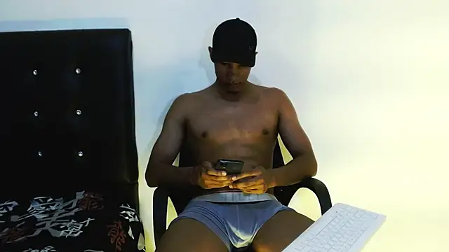 Snapshot of JacksonCooper1 chatting on January 29, 2025, 5:30 am JacksonCooper1 online show from January 29, 2025, 5:30 am