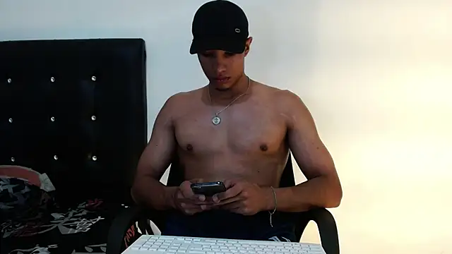 Snapshot of JacksonCooper1 chatting on February 15, 2025, 1:10 am JacksonCooper1 online show from February 15, 2025, 1:10 am