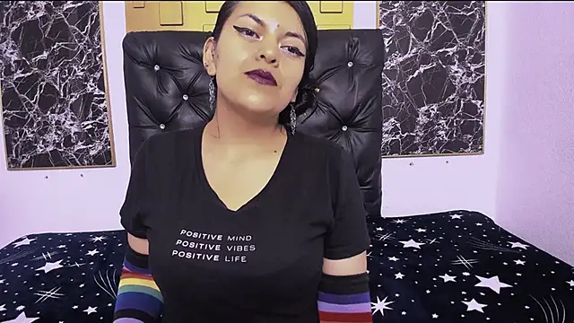 Snapshot of scarlett_w0lf chatting on February 13, 2026, 3:01 pm scarlett w0lf online show from February 13, 2026, 3:01 pm