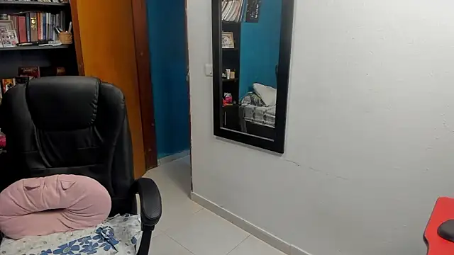 Snapshot of peanut_tangerine chatting on February 12, 2026, 1:05 am peanut tangerine online show from February 12, 2026, 1:05 am