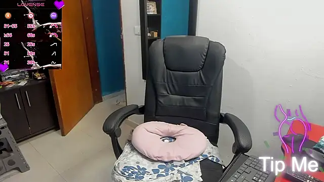 Snapshot of peanut_tangerine chatting on February 7, 2026, 12:07 am peanut tangerine online show from February 7, 2026, 12:07 am