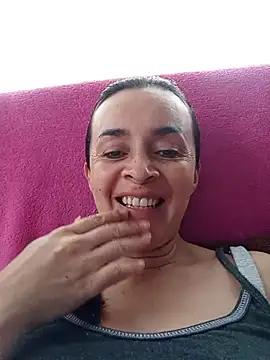 Samantha Sullivan  online show from May 8, 2026, 12:20 pm