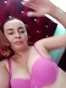 Samantha Sullivan  online show from February 15, 2026, 9:14 pm