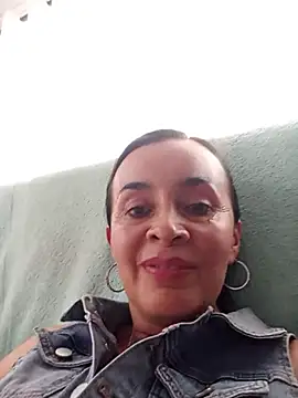 Samantha Sullivan  online show from July 28, 2026, 9:03 pm