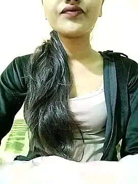 Snapshot of MISSQUEEN48 chatting on January 8, 2026, 6:08 am MISSQUEEN48 online show from January 8, 2026, 6:08 am