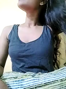 Snapshot of MISSQUEEN48 chatting on March 18, 2025, 5:56 am MISSQUEEN48 online show from March 18, 2025, 5:56 am