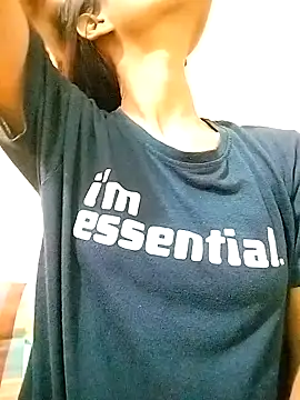 MISSQUEEN48 online show from March 8, 2026, 5:22 am