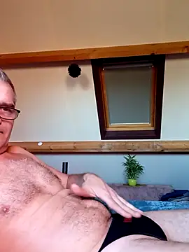 ronny51 online show from March 18, 2025, 10:39 am