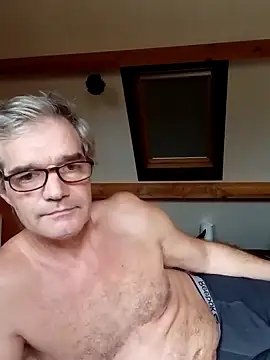 ronny51 online show from December 8, 2024, 1:03 pm