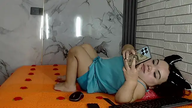 Michelle Brooks online show from March 22, 2025, 12:04 pm