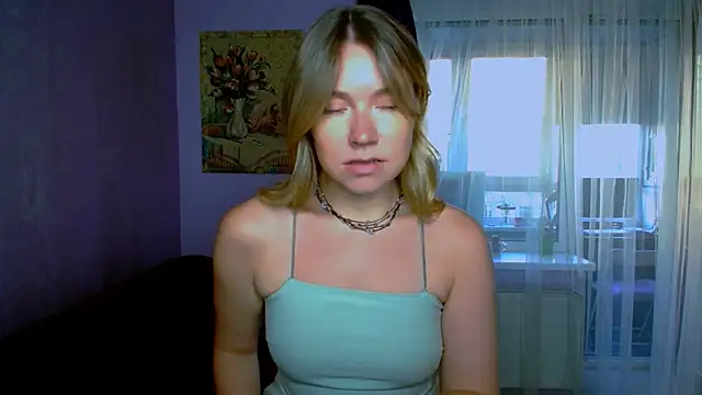 TaylorBre online show from September 9, 2025, 4:55 am