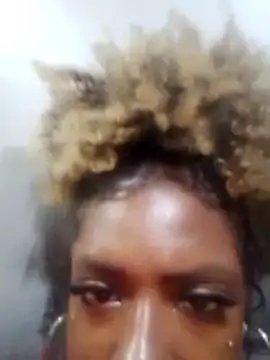 pretinhanovinha online show from January 9, 2026, 11:44 pm