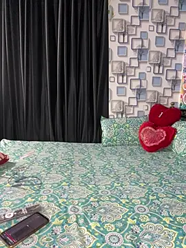 Snapshot of Hot_royalbhabhi chatting on February 18, 2025, 1:33 pm Hot royalbhabhi online show from February 18, 2025, 1:33 pm