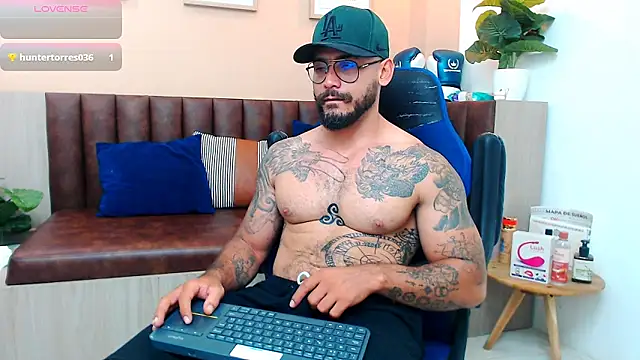 Snapshot of hanz_col chatting on March 22, 2025, 12:25 pm hanz col online show from March 22, 2025, 12:25 pm