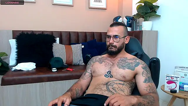 Snapshot of hanz_col chatting on March 13, 2025, 2:44 pm hanz col online show from March 13, 2025, 2:44 pm