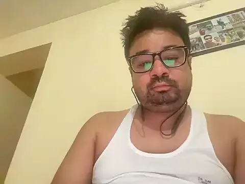 coolboy6566 online show from June 7, 2026, 8:25 pm