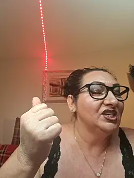 Genoveva73sexy online show from February 4, 2025, 6:17 pm