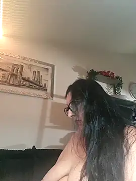 Genoveva73sexy online show from November 5, 2025, 4:43 pm