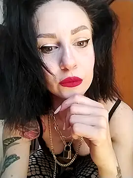 dahlia 82 online show from May 28, 2026, 10:22 am