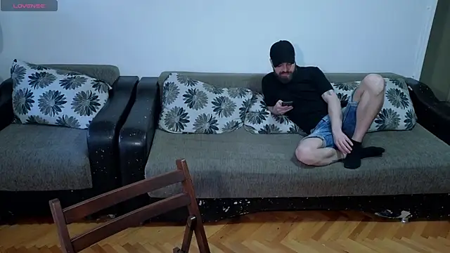 JohnnyStepBro online show from June 18, 2026, 4:56 pm