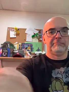 MaxVain online show from December 2, 2024, 8:06 pm