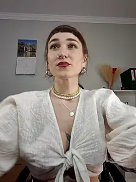 FoxRineHelen online show from February 19, 2025, 1:50 pm