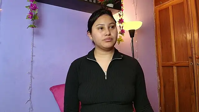 Little Ivy online show from November 21, 2025, 5:01 pm