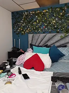 Grey Lorenz11 online show from February 22, 2026, 9:55 am