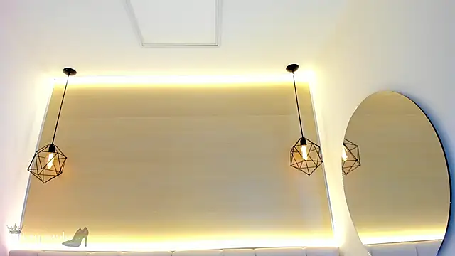 valerysantos  online show from November 26, 2025, 12:05 pm