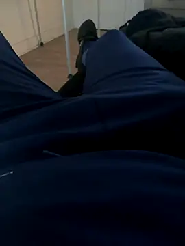 Snapshot of benben190 chatting on October 12, 2025, 3:02 pm benben190 online show from October 12, 2025, 3:02 pm