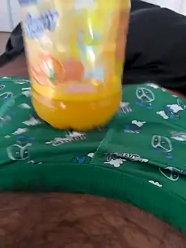 Snapshot of benben190 chatting on October 14, 2025, 8:04 am benben190 online show from October 14, 2025, 8:04 am